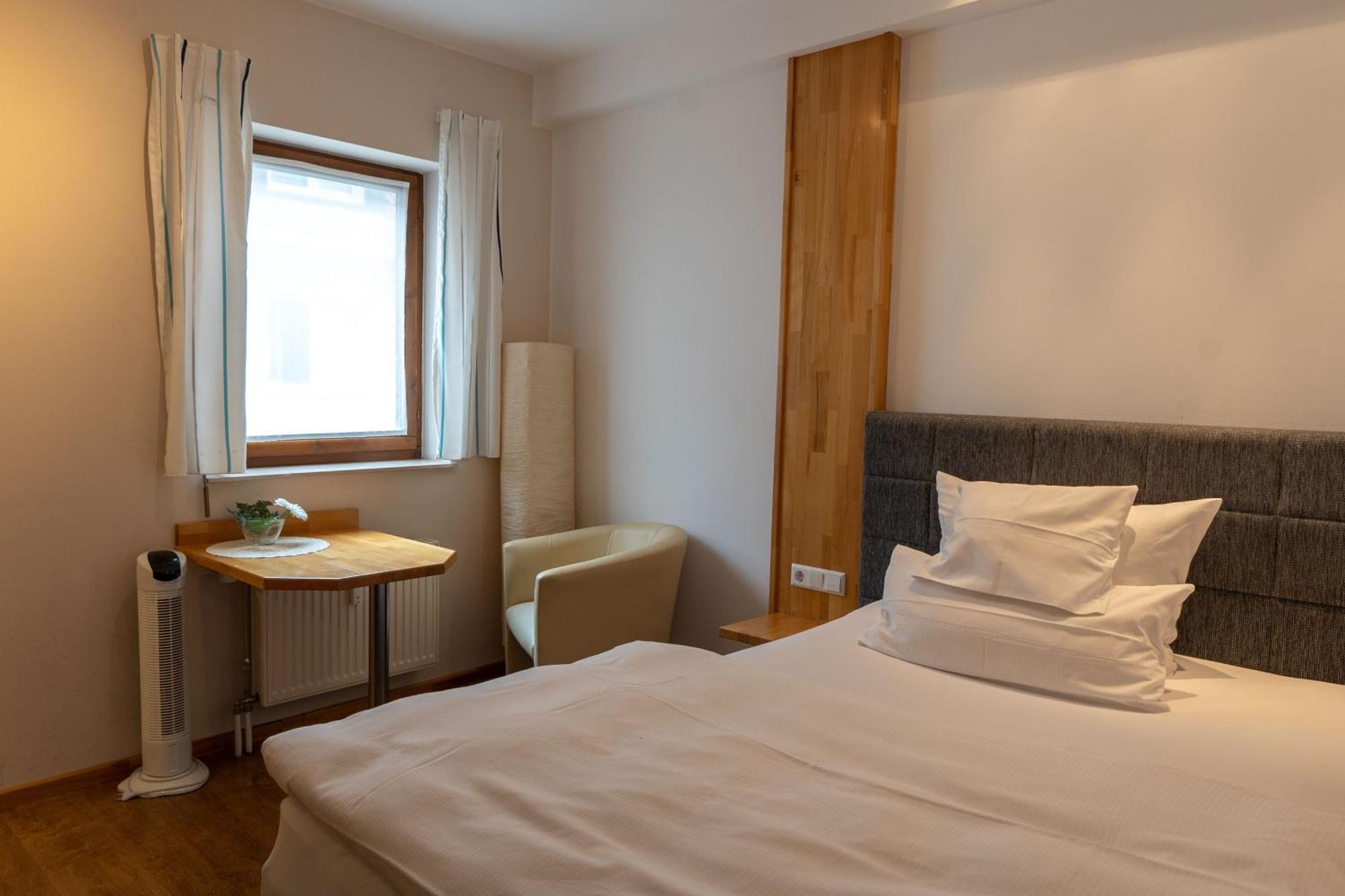 Warum Ins Hotel Neckarsulm Kültér fotó