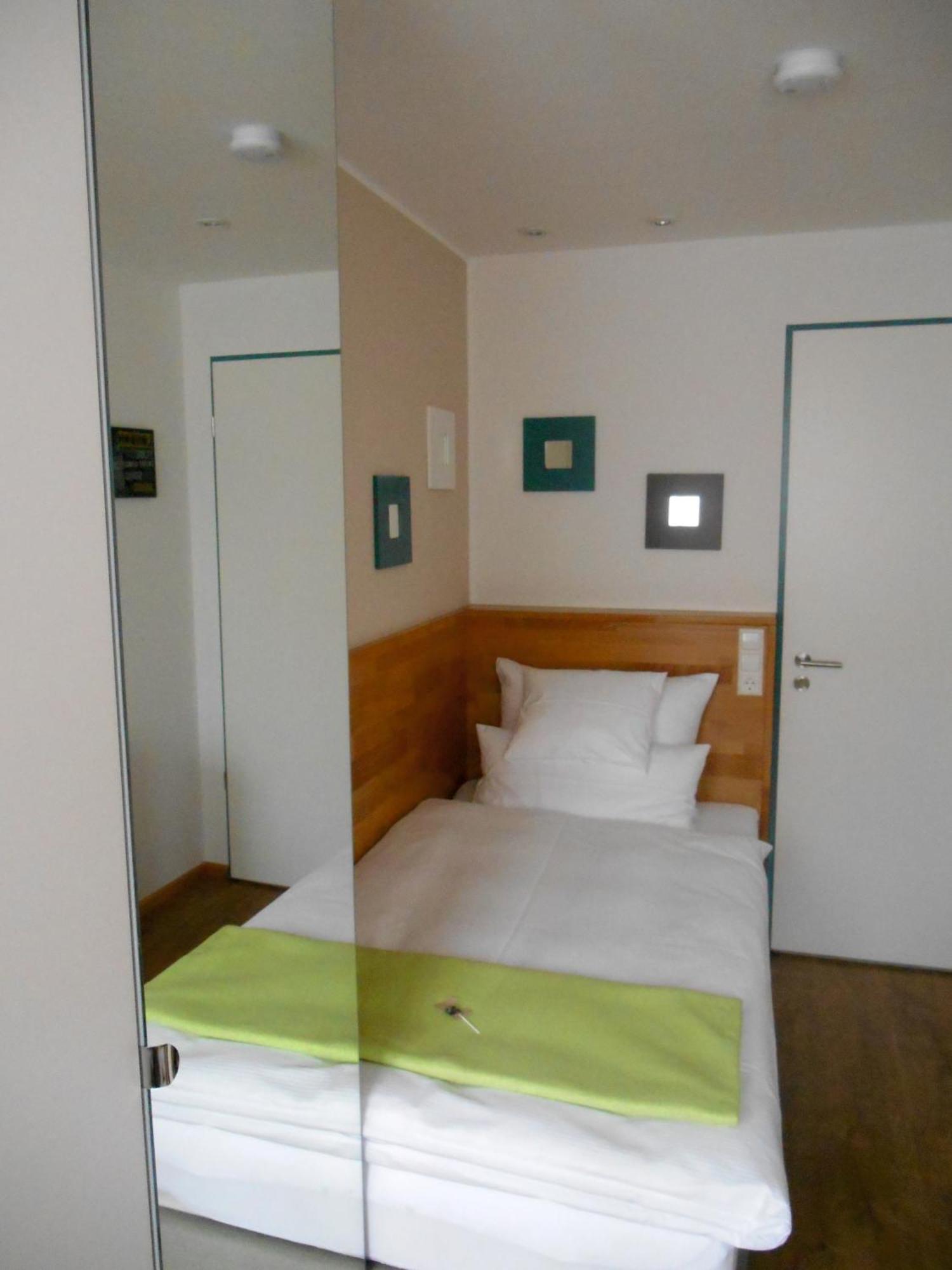 Warum Ins Hotel Neckarsulm Kültér fotó