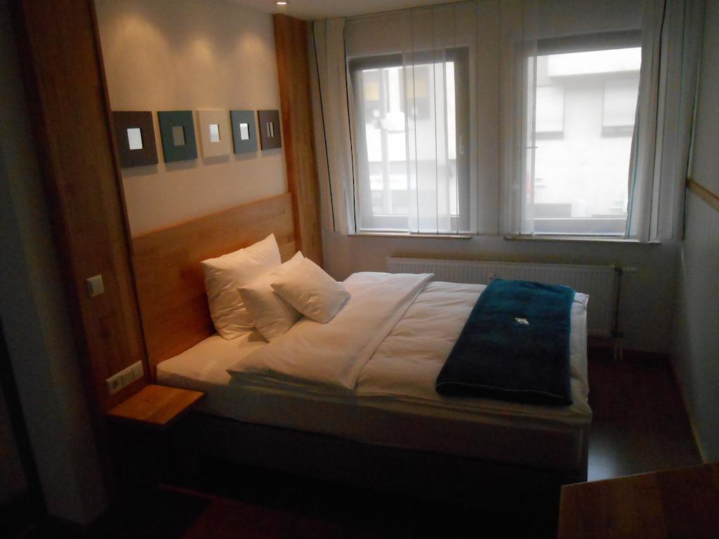 Warum Ins Hotel Neckarsulm Szoba fotó